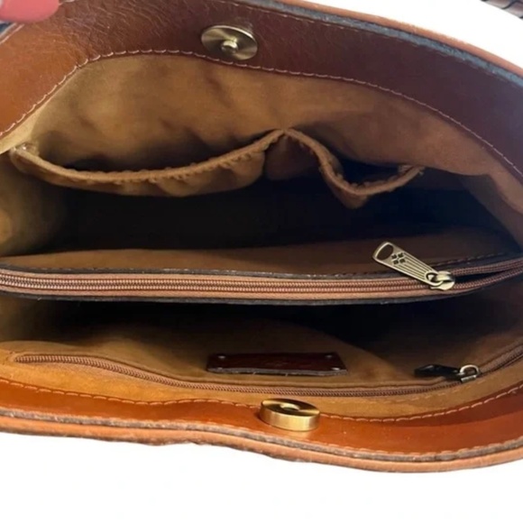 Patricia Nash Lyon Otavia Natural Zig-Zag Bucket Bag crossbody - Picture 7 of 7